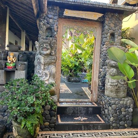 Krisna Homestay Canggu Exterior foto